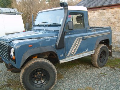 1993-Land-Rover-Defender-90-for-sale-in-Anglesey_3807