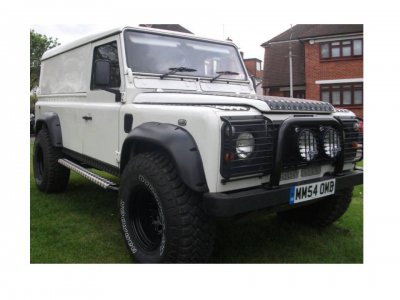 2005-Land-Rover-Defender-110-for-sale-in-Surrey_3992